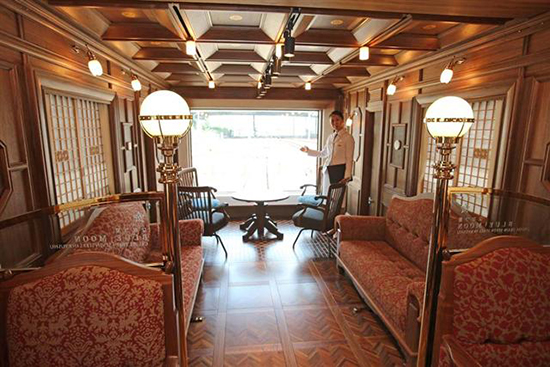 Japanese Cruise Train 